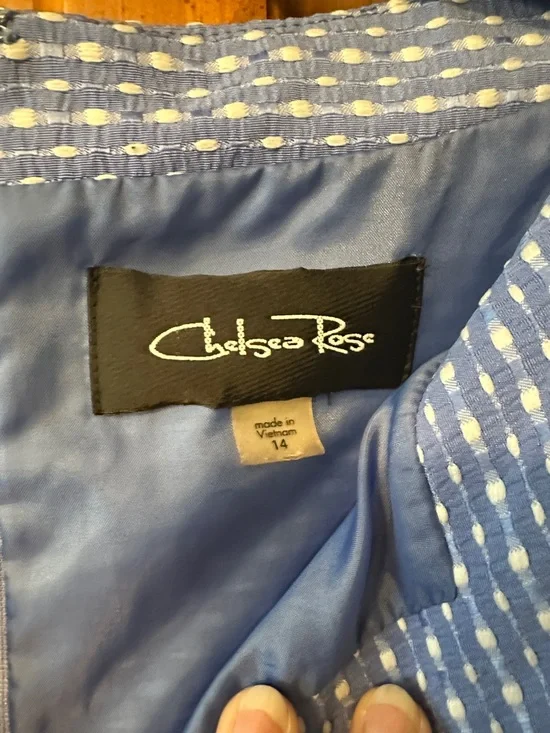 Chelsea Rose dress in colorful pattern with gold accents - 14 - Picture 2 of 7